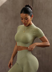Short Sleeve Crop Top & High-Waist Hip-Lift Leggings