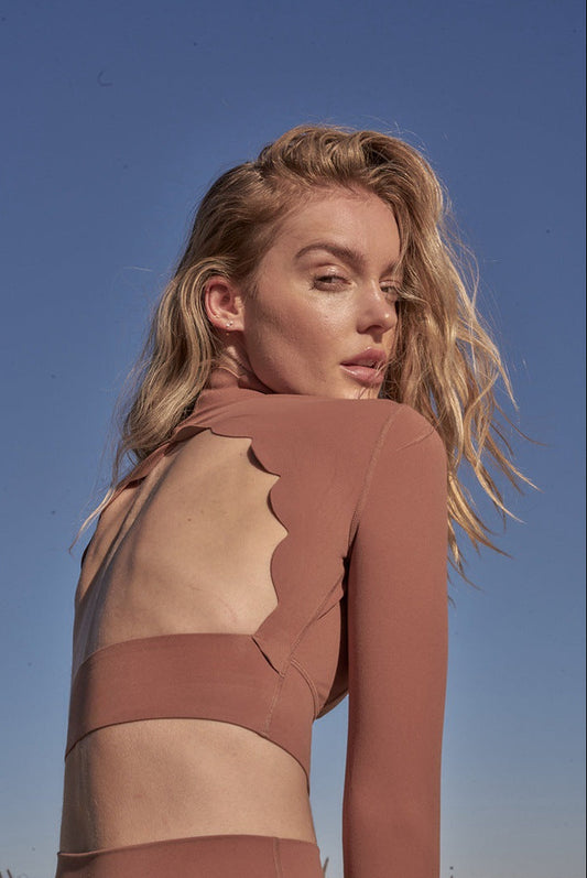 Yoha Seashell Halter Yoga Suit